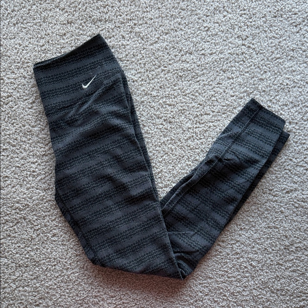 Nike Patterned Leggings